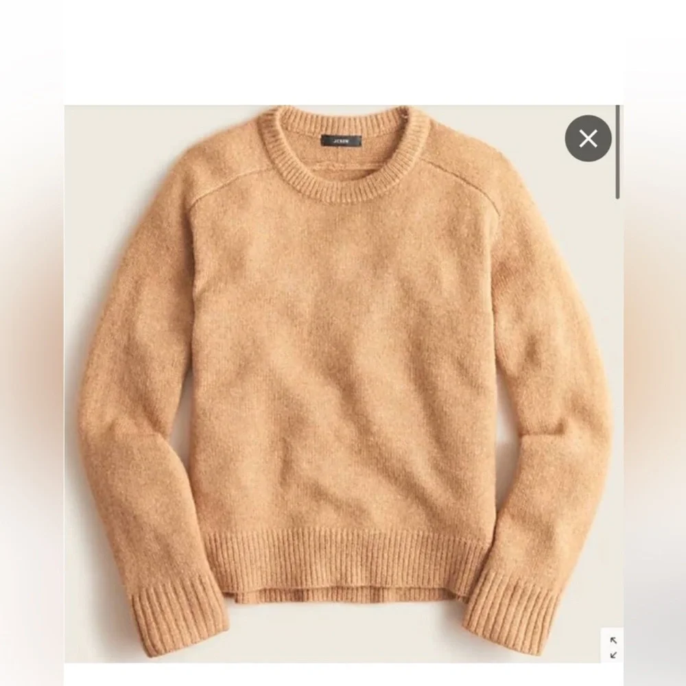 J.Crew Relaxed Saddle Sleeve Sweater Size Medium - Picture 2 of 7